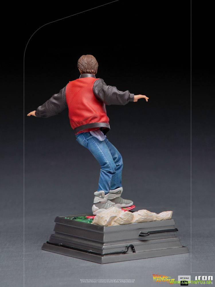 Back to the Future II Art Scale socha 1/10 Marty McFly on Hoverboard 22 cm