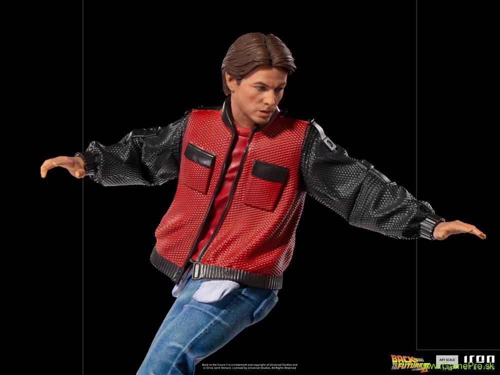 Back to the Future II Art Scale socha 1/10 Marty McFly on Hoverboard 22 cm