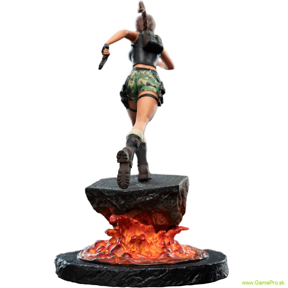 Tomb Raider socha Lara Croft (The Sanctuary of Flame) 18 cm