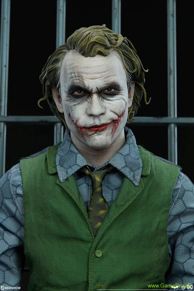 Batman The Dark Knight Premium Format socha The Joker 51 cm