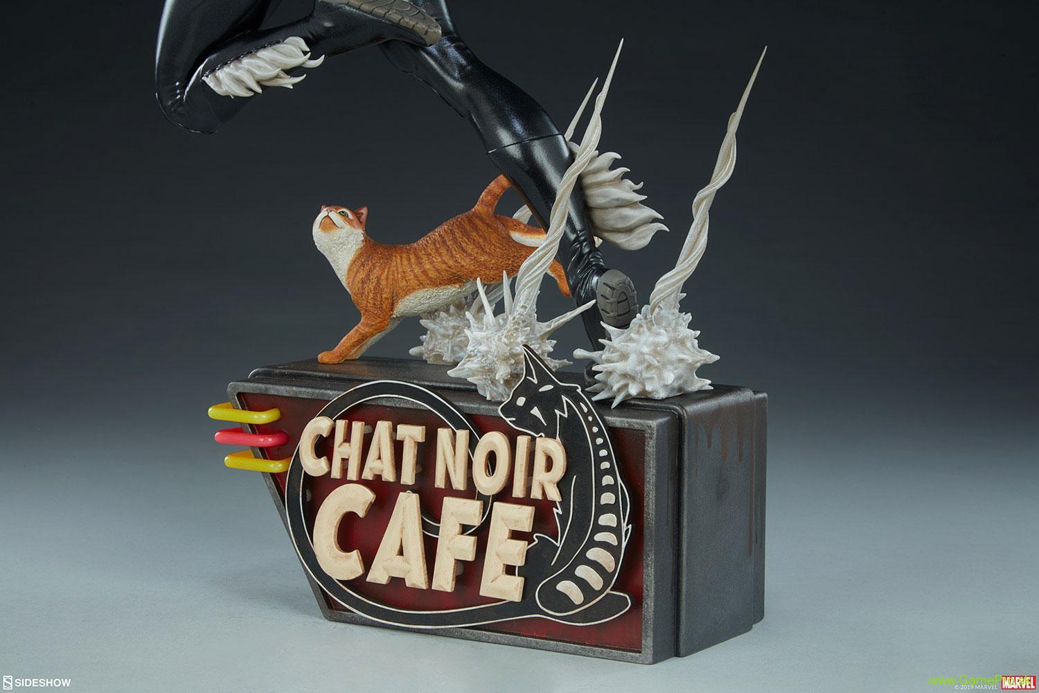 Marvel socha Black Cat 41 cm