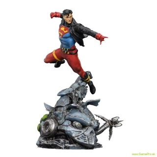 DC Comics Deluxe Art Scale socha 1/10 Superboy 28 cm