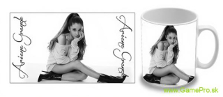 Ariana Grande - Portrait (hrnček)