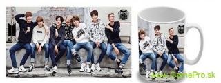 BTS Beyond The Scene - Wall Portrait (hrnček)
